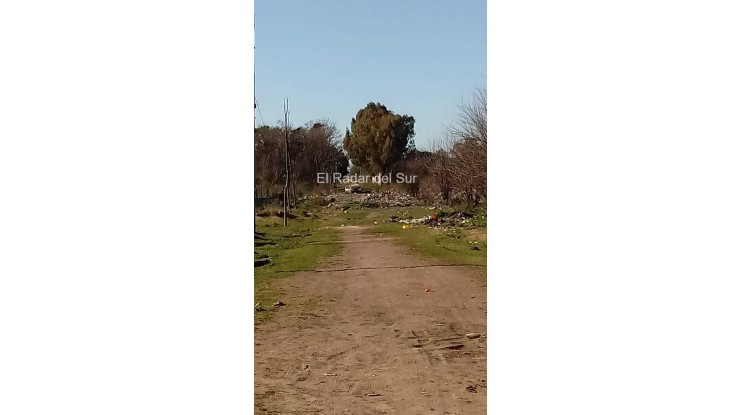 Los vecinos del barrio La Carolina están desamparados